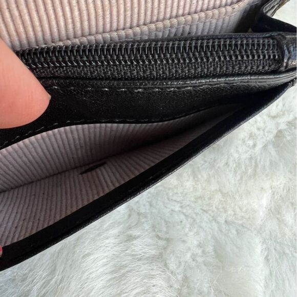 MARGOT NY Black Fold-over Leather Wallet - Picture 9 of 10